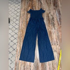 Woman’s Blue Rain Navy Blue Short Sleeve Smocked Romper Size Medium